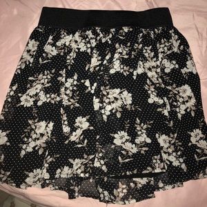 FLOUNCY FLORAL POCKADOT SKIRT